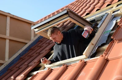 Pose de fenêtres de toit Velux à Fouquenies